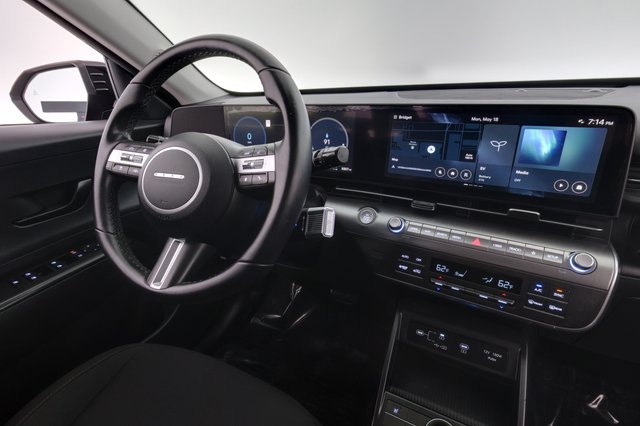 2024 Hyundai Kona Electric — photo 19 of 23