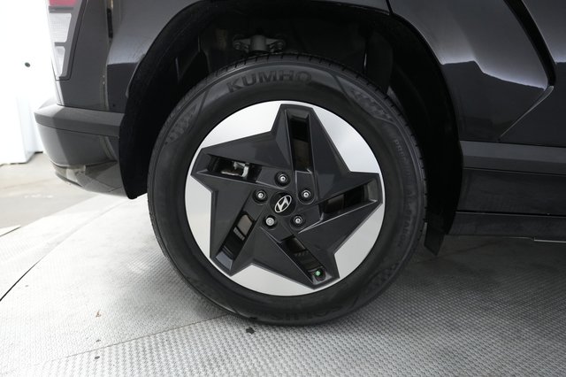 2024 Hyundai Kona Electric — photo 17 of 23