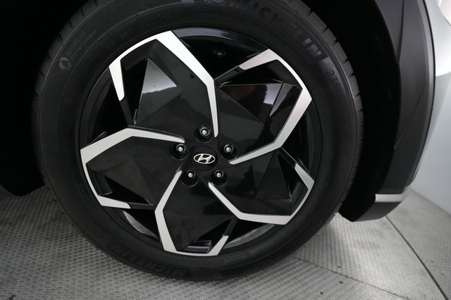 2024 Hyundai IONIQ 5 — photo 16 of 21
