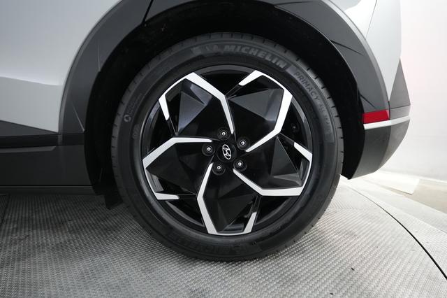 2024 Hyundai IONIQ 5 — photo 7 of 24