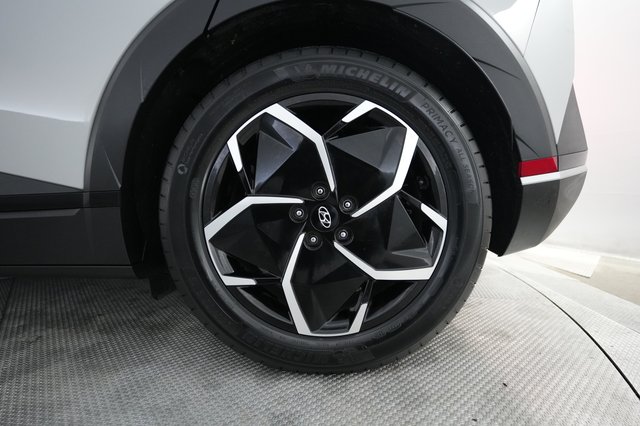 2024 Hyundai IONIQ 5 — photo 7 of 24