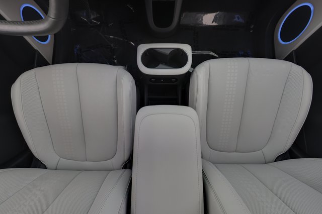 2024 Hyundai IONIQ 5 — photo 22 of 24
