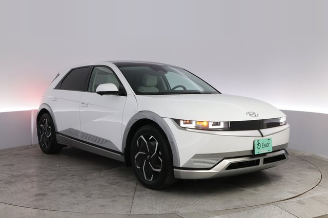 2024 Hyundai IONIQ 5 — photo 10 of 24