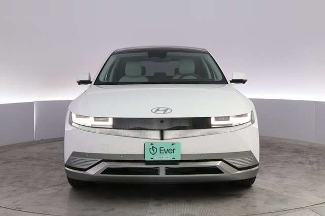 2024 Hyundai IONIQ 5 — photo 9 of 24