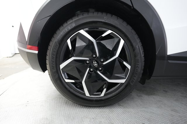 2024 Hyundai IONIQ 5 — photo 17 of 21