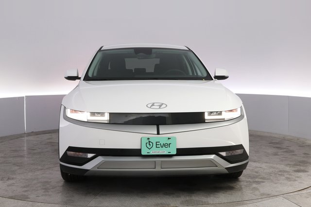 2024 Hyundai IONIQ 5 — photo 9 of 21