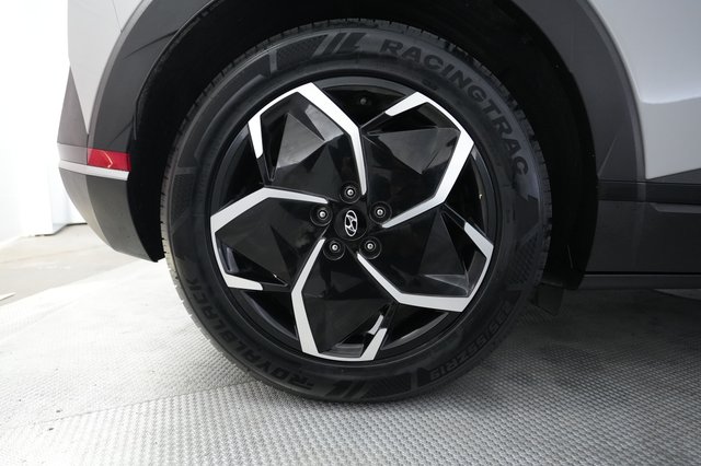 2024 Hyundai IONIQ 5 — photo 17 of 21