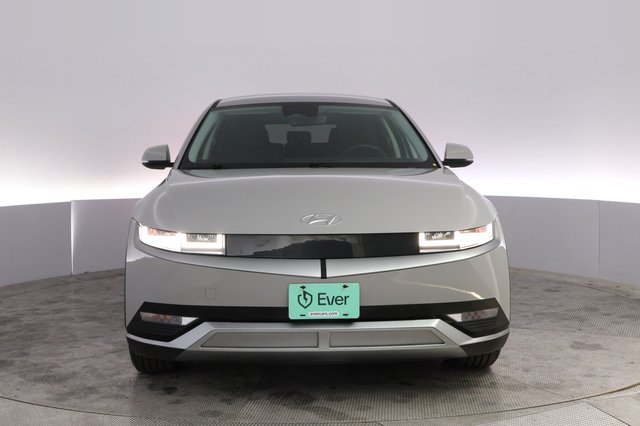 2024 Hyundai IONIQ 5 — photo 9 of 21