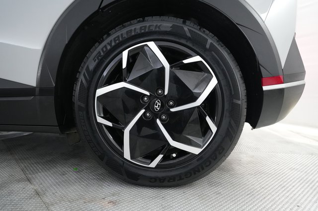2024 Hyundai IONIQ 5 — photo 7 of 21