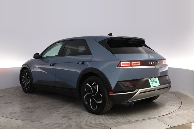 2024 Hyundai IONIQ 5 — photo 13 of 23