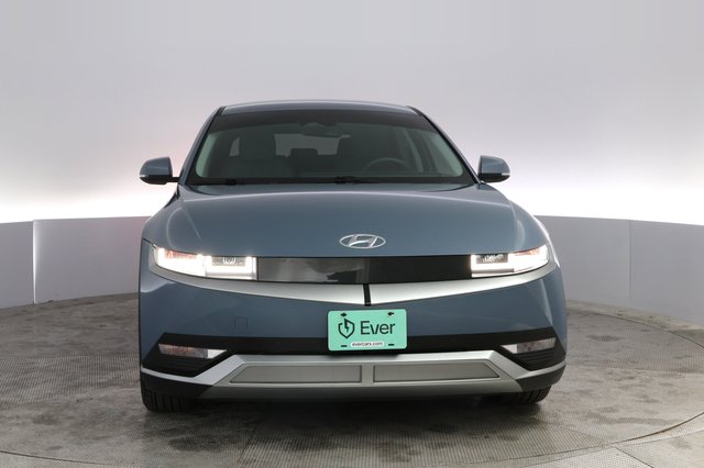 2024 Hyundai IONIQ 5 — photo 9 of 24