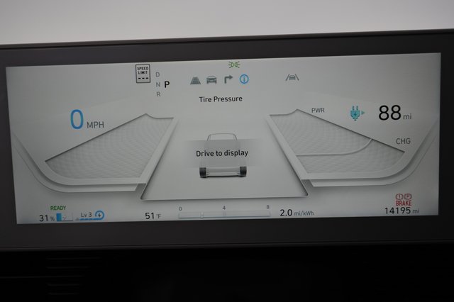 2024 Hyundai IONIQ 5 — photo 5 of 24