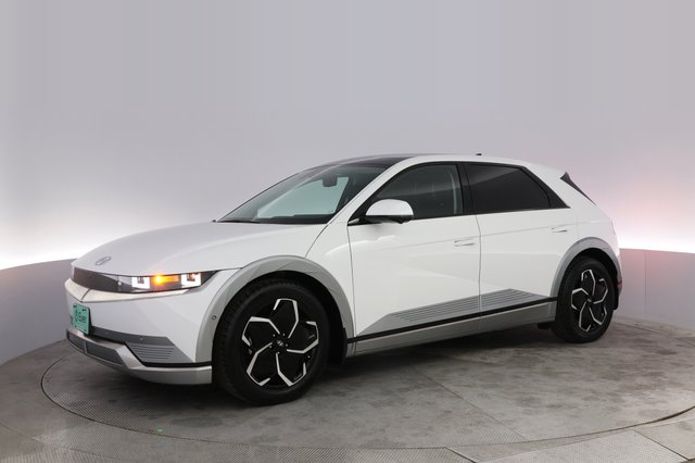2024 Hyundai IONIQ 5 — photo 14 of 21