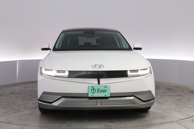 2024 Hyundai IONIQ 5 — photo 9 of 21