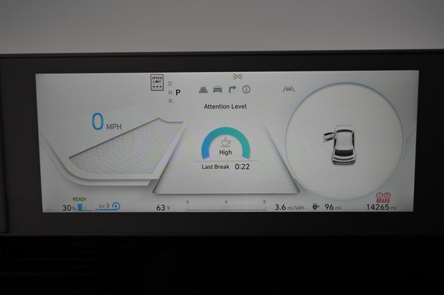 2024 Hyundai IONIQ 5 — photo 5 of 21