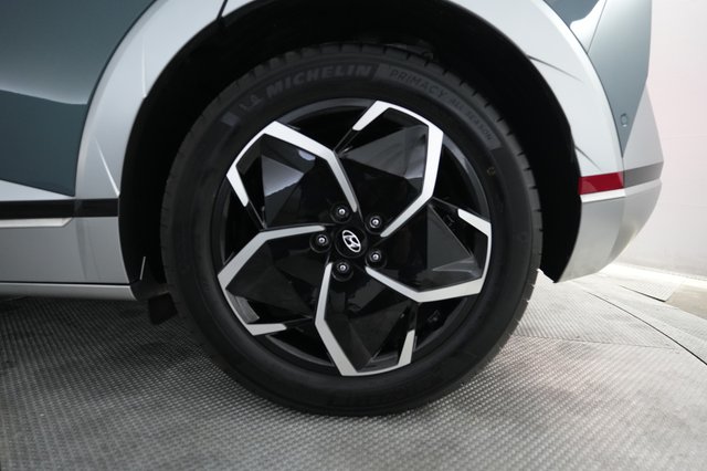 2024 Hyundai IONIQ 5 — photo 7 of 24