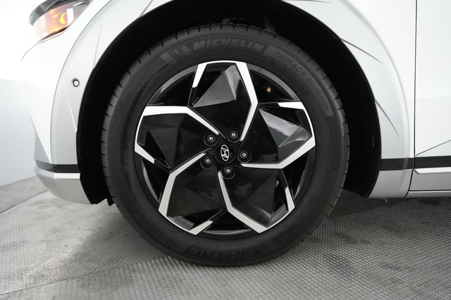 2024 Hyundai IONIQ 5 — photo 15 of 24