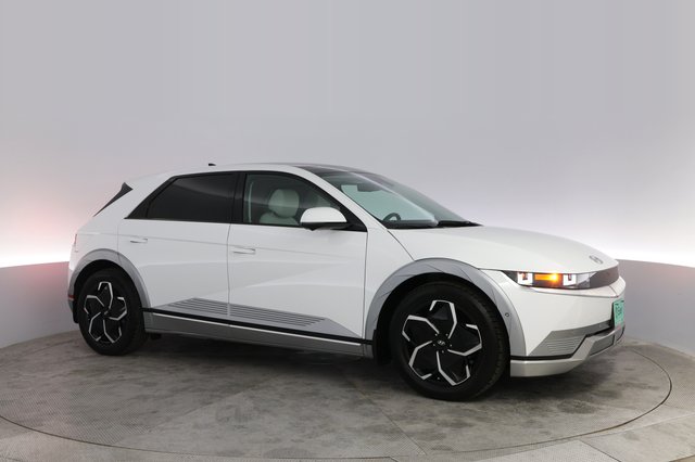 2024 Hyundai IONIQ 5 — photo 11 of 24