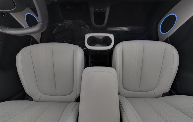 2024 Hyundai IONIQ 5 — photo 22 of 24