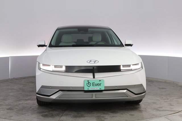 2024 Hyundai IONIQ 5 — photo 9 of 24