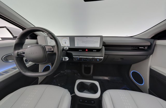 2024 Hyundai IONIQ 5 — photo 21 of 24