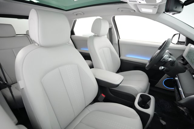 2024 Hyundai IONIQ 5 — photo 18 of 24