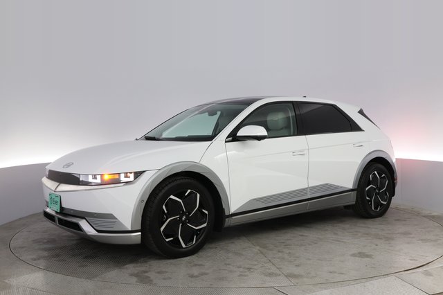 2024 Hyundai IONIQ 5 — photo 14 of 24