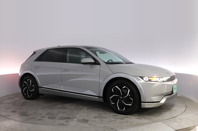 2024 Hyundai IONIQ 5 — photo 11 of 21