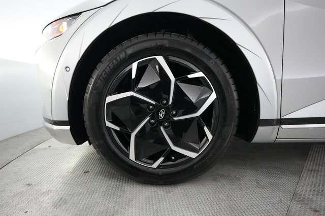 2024 Hyundai IONIQ 5 — photo 15 of 21