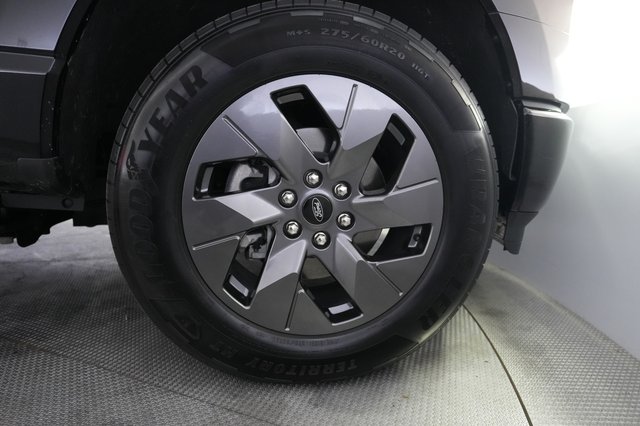 2024 Ford F-150 Lightning — photo 11 of 15