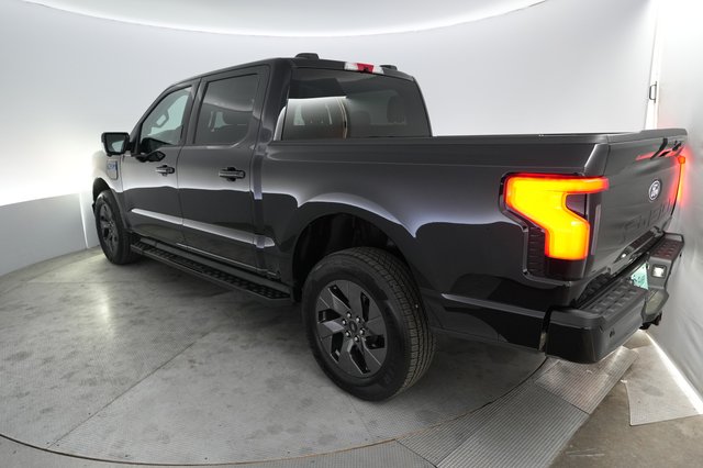 2024 Ford F-150 Lightning — photo 2 of 15