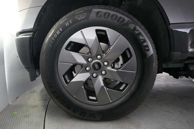2024 Ford F-150 Lightning