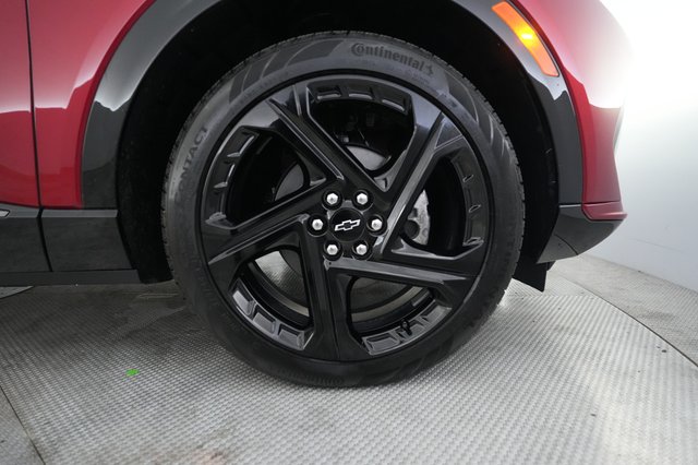 2024 Chevrolet Equinox EV — photo 16 of 23