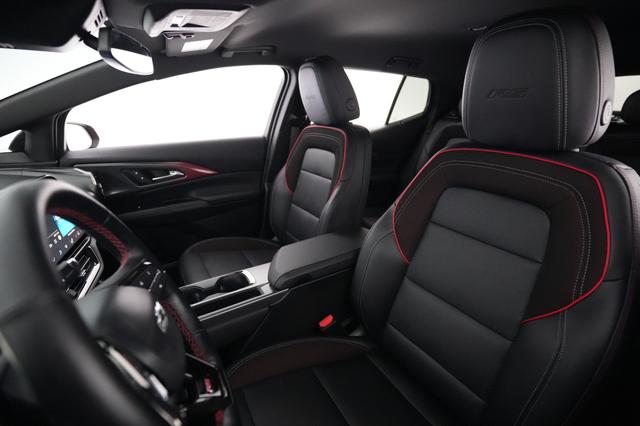 2024 Chevrolet Equinox EV — photo 3 of 23