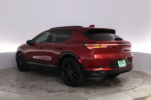 2024 Chevrolet Equinox EV — photo 13 of 23