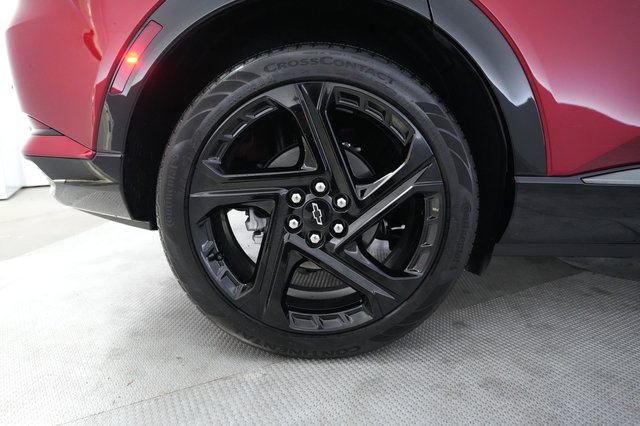2024 Chevrolet Equinox EV — photo 17 of 23