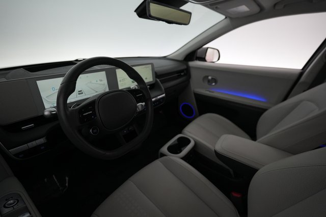 2024 Hyundai IONIQ 5 — photo 18 of 25