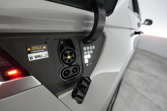 2024 Hyundai IONIQ 5 — photo 8 of 25