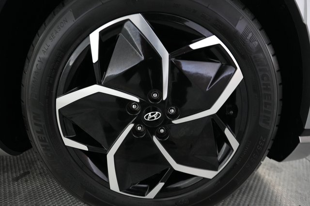 2024 Hyundai IONIQ 5 — photo 16 of 25