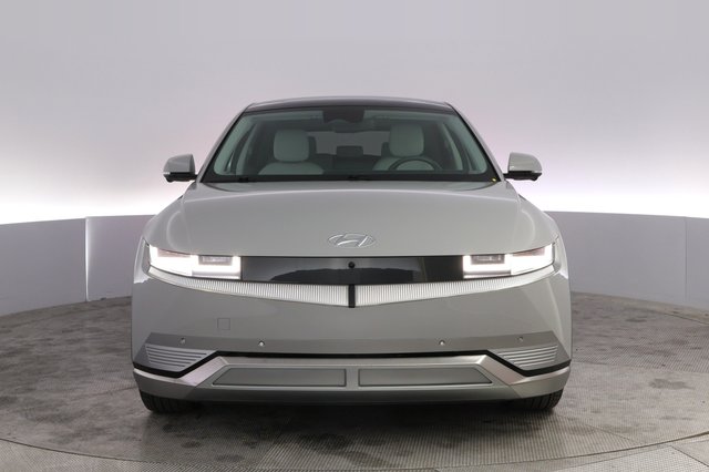 2024 Hyundai IONIQ 5 — photo 9 of 25
