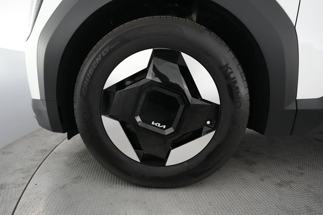 2024 Kia EV9 — photo 15 of 23