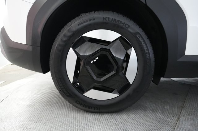 2024 Kia EV9 — photo 17 of 23