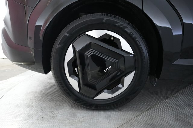 2024 Kia EV9 — photo 15 of 30