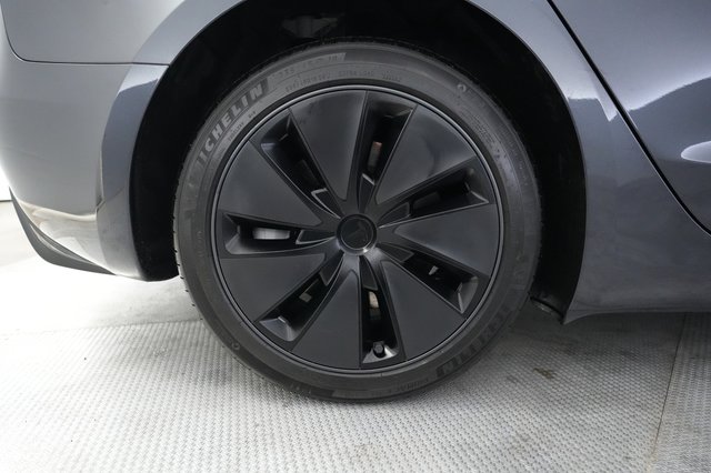 2024 Tesla Model 3 — photo 17 of 21