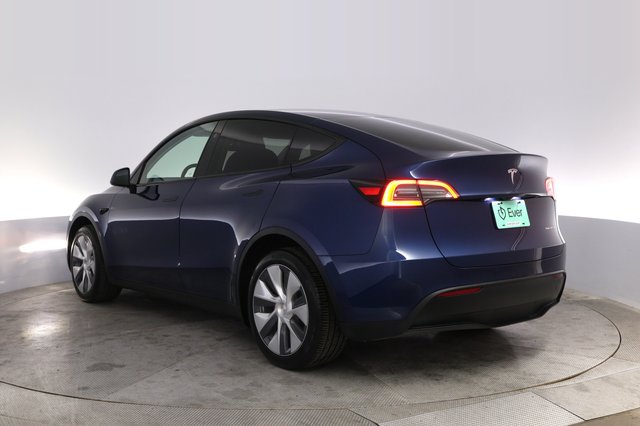 2024 Tesla Model Y — photo 13 of 20