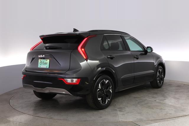 2025 Kia Niro EV — photo 2 of 20
