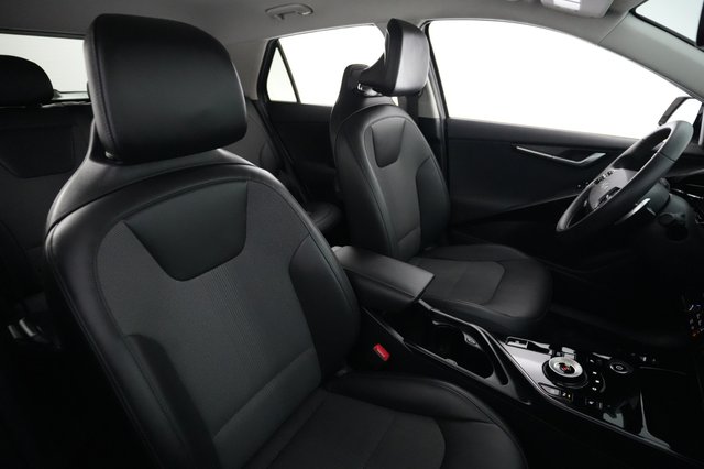 2025 Kia Niro EV — photo 17 of 20