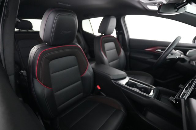 2025 Chevrolet Equinox EV — photo 18 of 20