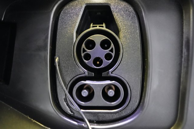 2025 Chevrolet Equinox EV — photo 8 of 20