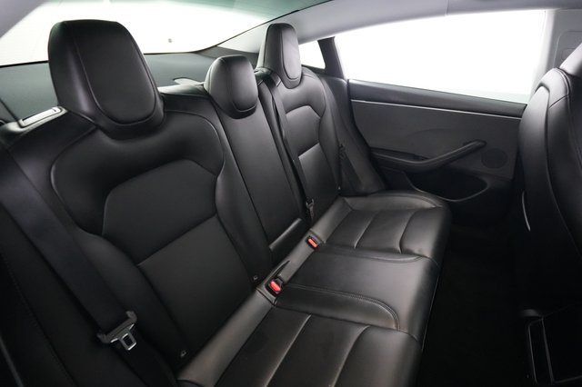 2025 Tesla Model 3 — photo 4 of 25